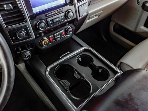 Used 2022 Ford F350 XLT w/ XLT Premium Package image 24