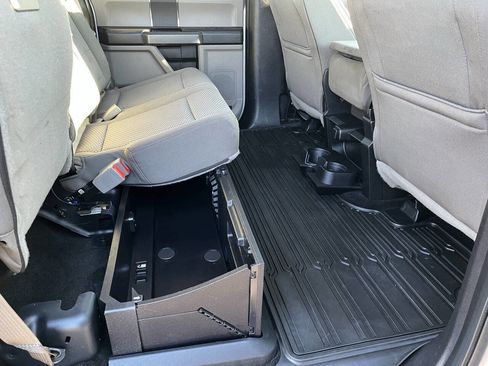 Used 2018 Ford F250 XLT w/ Camper Package image 21