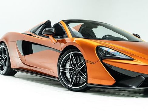 Used 2019 McLaren 570S Spider RWD image 3