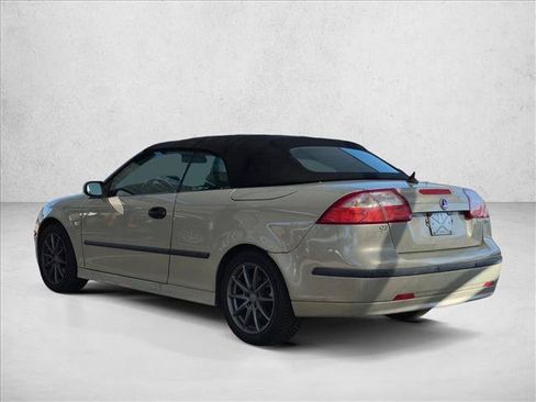 Used 2005 Saab 9-3 Arc FWD image 7