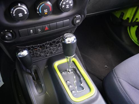Used 2013 Jeep Wrangler Sport AWD/4WD image 14