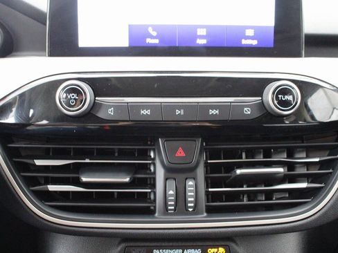 Used 2022 Ford Escape SEL image 34