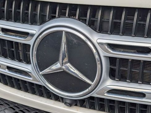 Used 2024 Mercedes-Benz GLE 350 4MATIC image 25