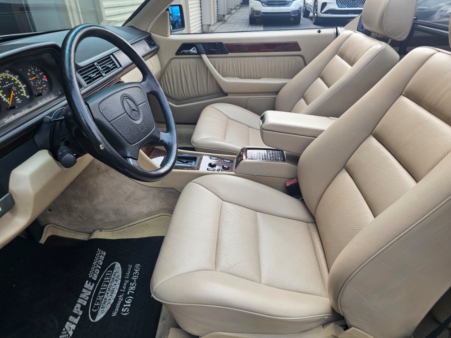 Used 1994 Mercedes-Benz E 320 Convertible image 7