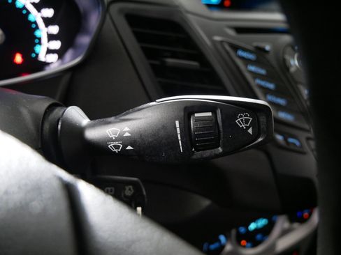 Used 2017 Ford Fiesta SE w/ Cold Weather Package FWD image 30