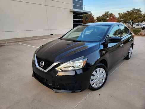 Used 2018 Nissan Sentra S image 5