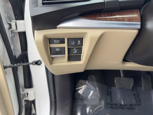 Used 2020 Acura MDX SH-AWD image 26