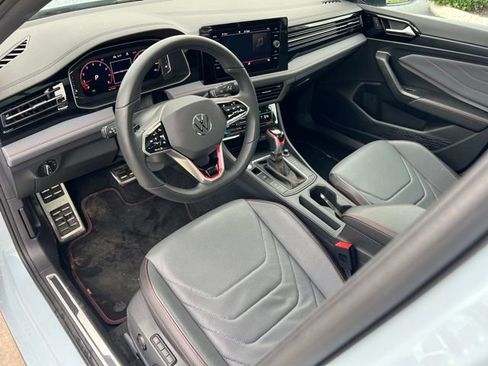 Used 2025 Volkswagen Jetta GLI Autobahn FWD image 13