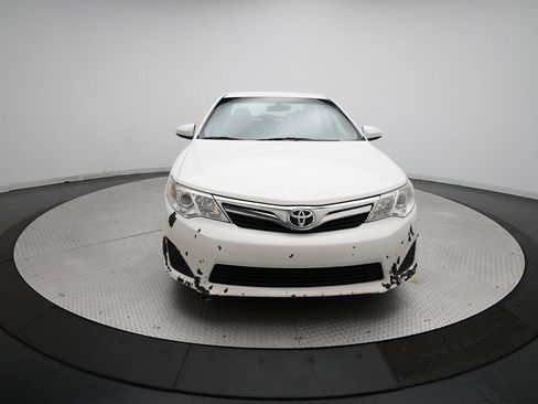 Used 2012 Toyota Camry LE image 11