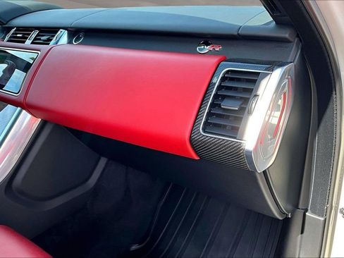 Used 2022 Land Rover Range Rover Sport SVR image 16