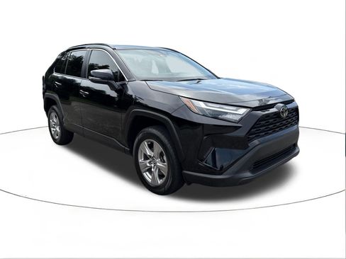 Used 2024 Toyota RAV4 XLE FWD image 1