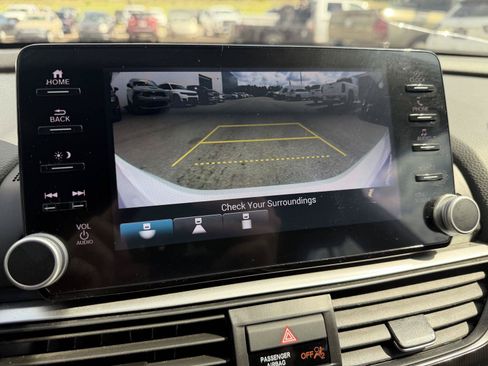 Used 2022 Honda Accord Sport image 12