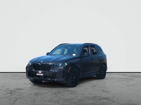 Used 2024 BMW X5 xDrive40i w/ M Sport Package AWD/4WD image 4