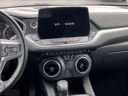 Used 2024 Chevrolet Blazer LT FWD image 6