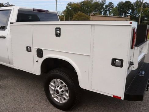 New 2025 GMC Sierra 2500 Pro w/ Convenience Package image 8