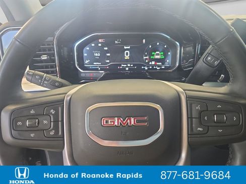 Used 2025 GMC Sierra 1500 SLT AWD/4WD image 25