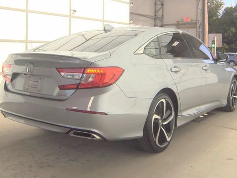 Used 2020 Honda Accord Sport image 3