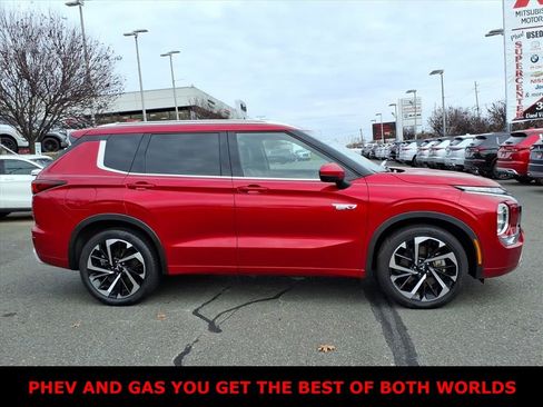 Used 2023 Mitsubishi Outlander SEL 40th Anniversary AWD/4WD image 8
