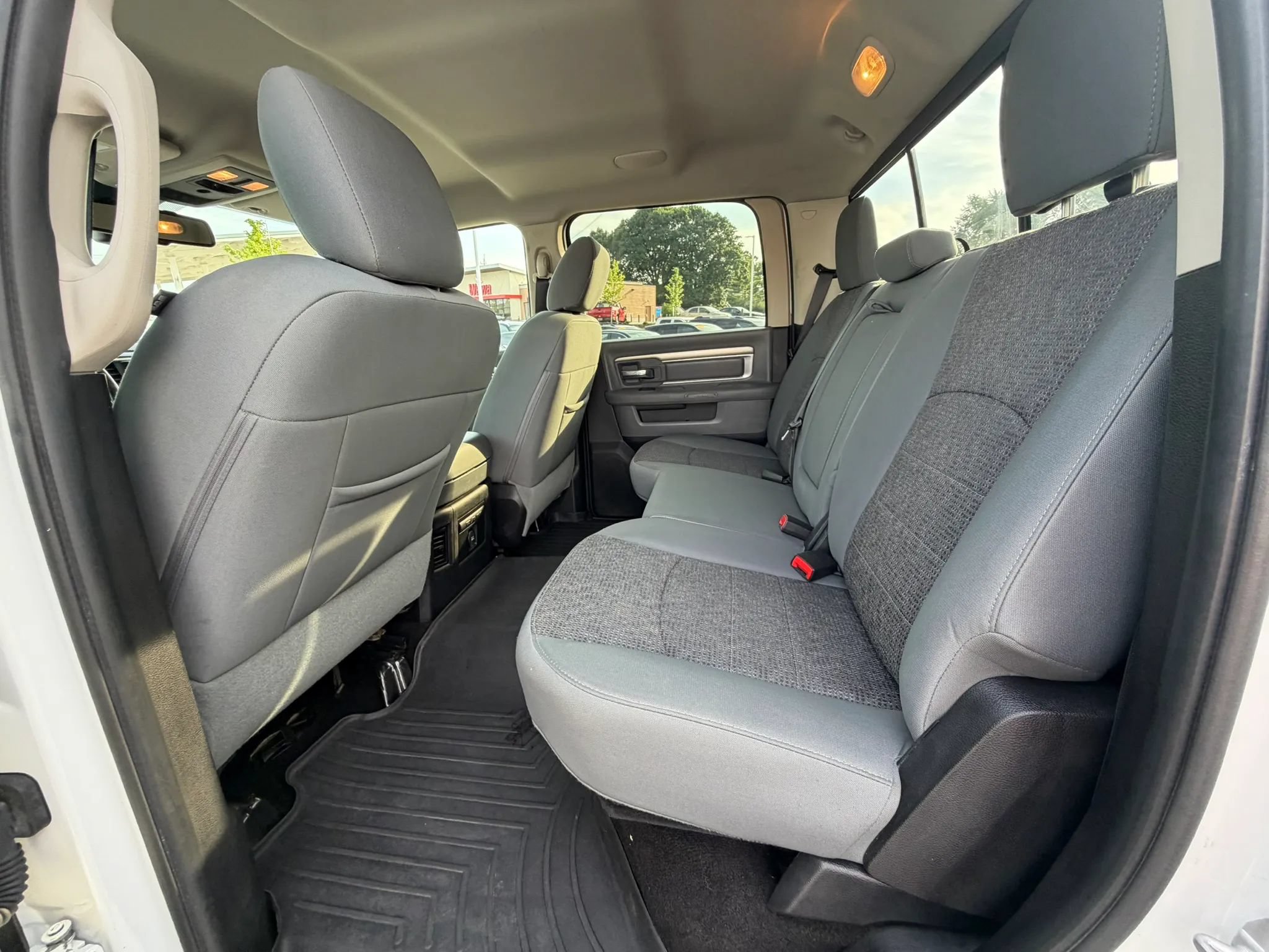 Used 2016 RAM 1500 Big Horn AWD/4WD image 19