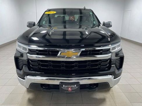 Used 2023 Chevrolet Silverado 1500 LT image 2