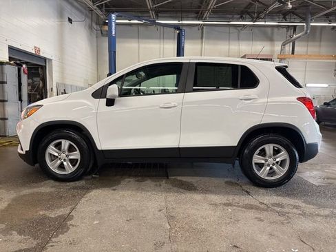 Used 2020 Chevrolet Trax LS w/ Tint and Cruise Package FWD image 2
