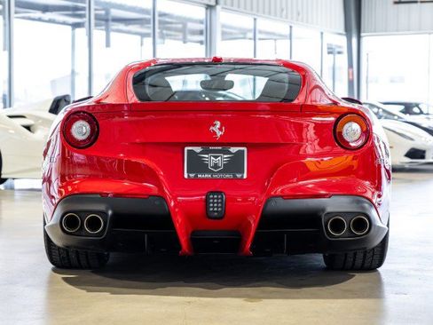 Used 2017 Ferrari F12 Berlinetta RWD image 5