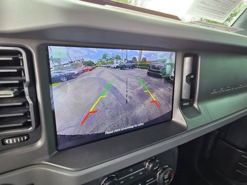 Used 2024 Ford Bronco Everglades AWD/4WD image 4