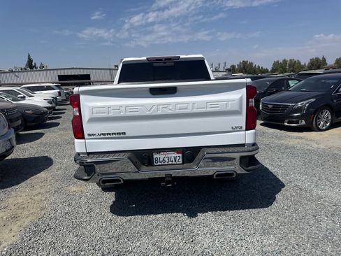 Used 2019 Chevrolet Silverado 1500 LTZ w/ LTZ Premium Package AWD/4WD image 6