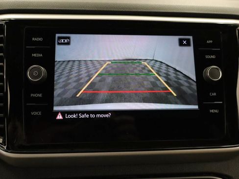 Used 2023 Volkswagen Atlas Cross Sport SE FWD image 11