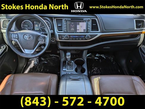 Used 2019 Toyota Highlander Limited Platinum image 13
