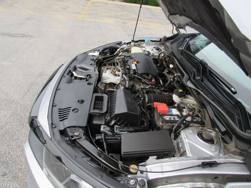 Used 2019 Honda Civic LX image 36