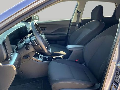 Used 2024 Hyundai Kona SEL FWD image 7