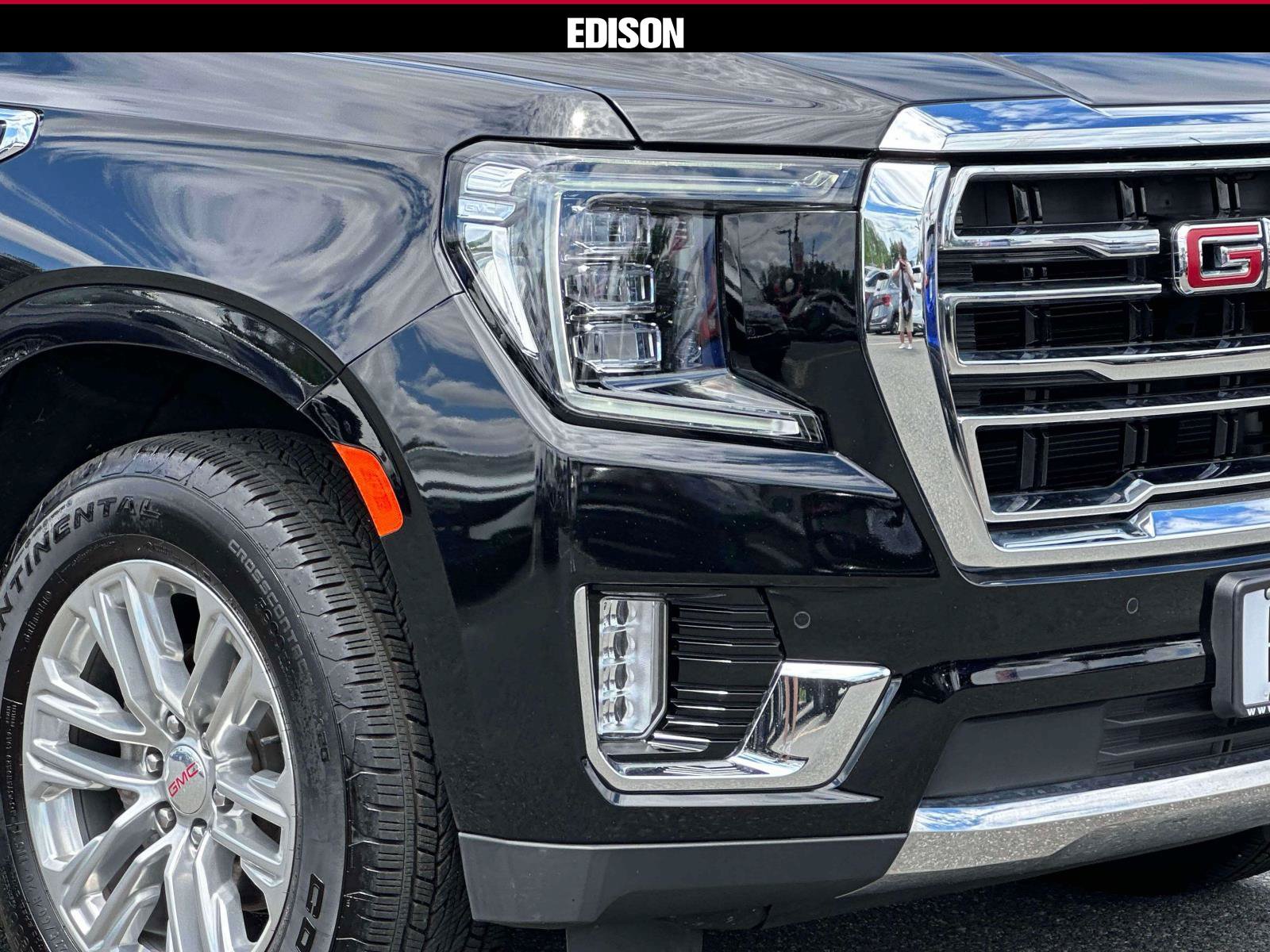 Used 2024 GMC Yukon SLT AWD/4WD image 7