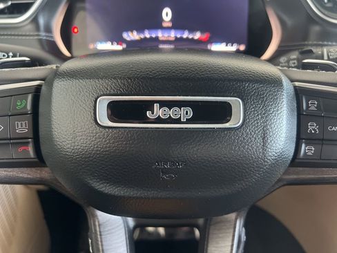 Used 2023 Jeep Grand Cherokee L Limited w/ Luxury Tech Group II AWD/4WD image 59