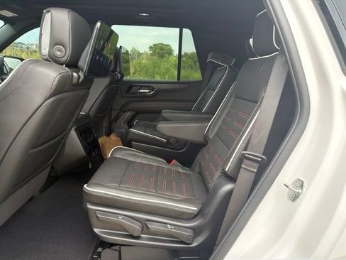 Used 2026 GMC Yukon AT4 Ultimate AWD/4WD image 14