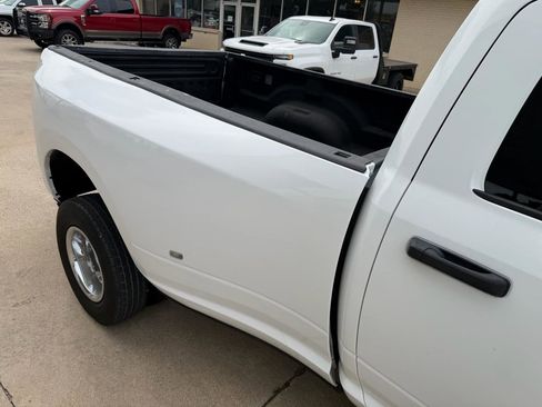 Used 2022 RAM 3500 Tradesman AWD/4WD image 16