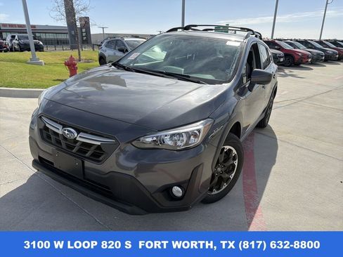 Used 2023 Subaru Crosstrek 2.0i Premium image 1