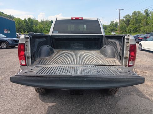 Used 2016 RAM 2500 SLT AWD/4WD image 4