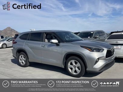 Used 2023 Toyota Highlander LE