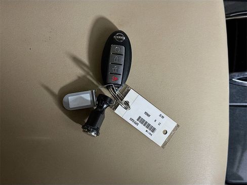 Used 2023 Nissan Armada SV image 34