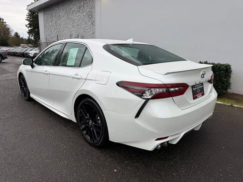 Used 2023 Toyota Camry XSE FWD image 9