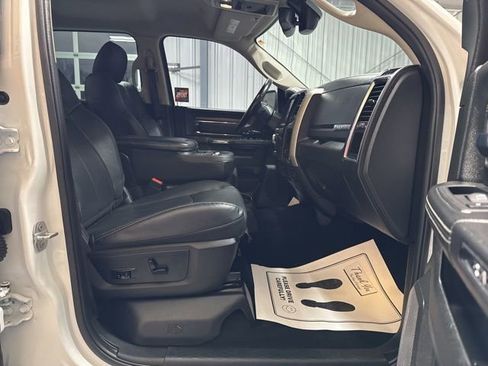 Used 2019 RAM 1500 Laramie w/ Convenience Group image 25
