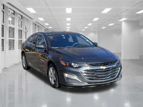 Used 2019 Chevrolet Malibu LS image 3