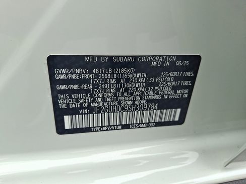 Used 2025 Subaru Crosstrek 2.0i Premium image 27