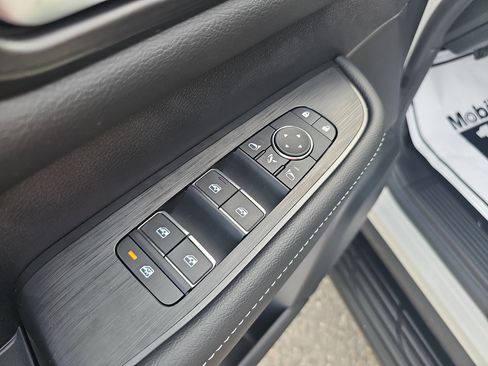 New 2026 Nissan Armada PRO-4X w/ Captain's Chari Seat Package image 18