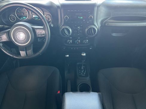 Used 2017 Jeep Wrangler Unlimited Sport w/ Quick Order Package 24S image 10