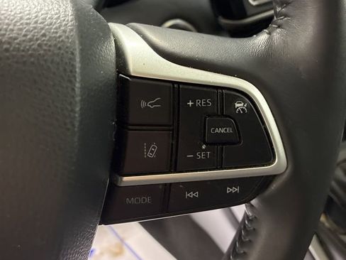 Used 2024 Toyota Highlander LE image 15