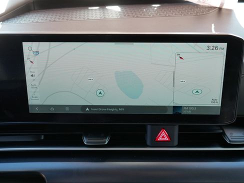 Certified 2025 Kia Carnival image 30