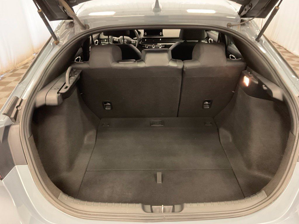Used 2023 Honda Civic Sport image 9