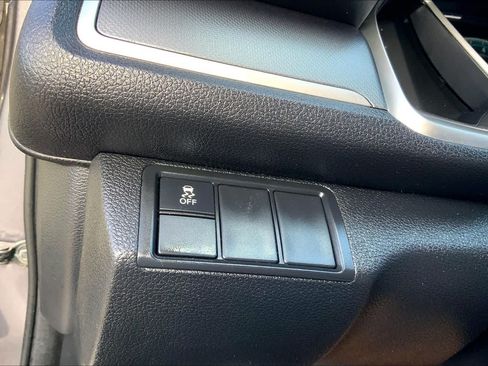 Used 2017 Honda Civic EX image 32